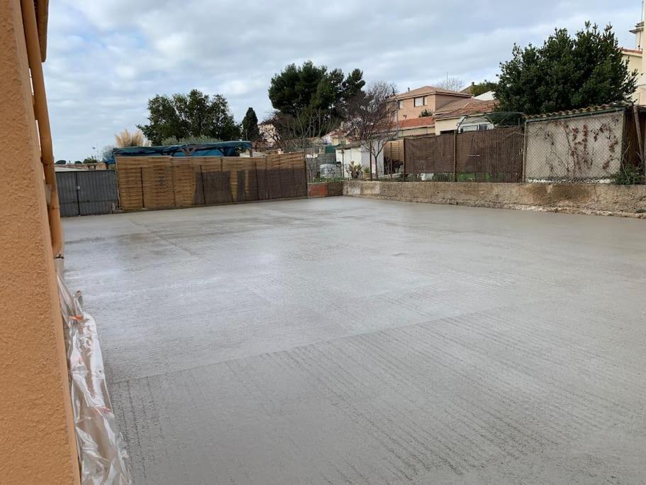 Belle Maison 100M2 Avec Terrasse Et Parking Prive Béziers Exterior foto
