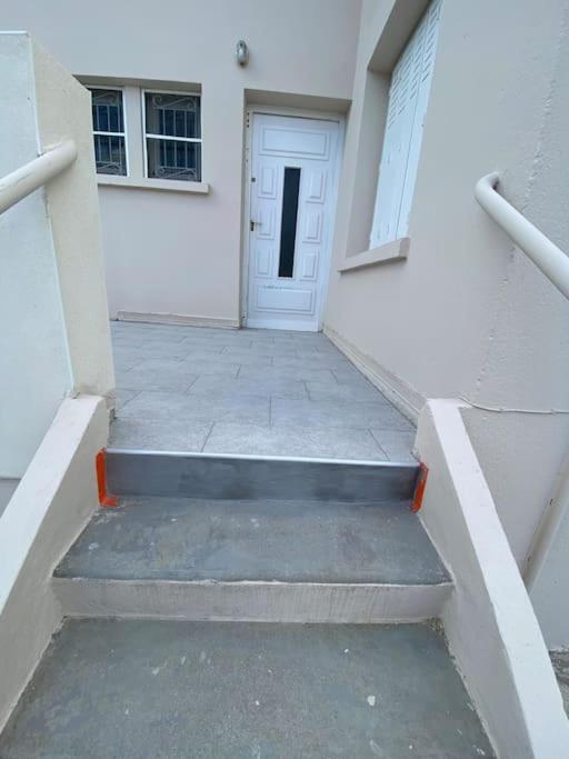 Belle Maison 100M2 Avec Terrasse Et Parking Prive Béziers Exterior foto